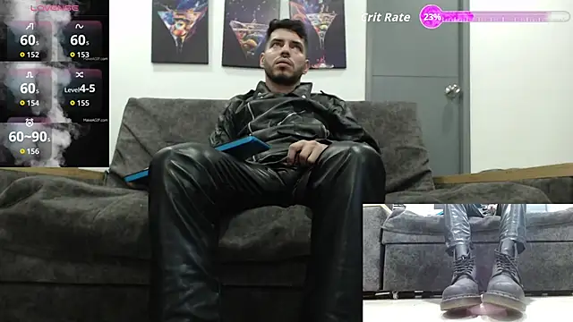 Snapshot of mackdaniels chatting on October 2025 12:14:01 AM mackdaniels online show from October 2025 12:14:01 AM