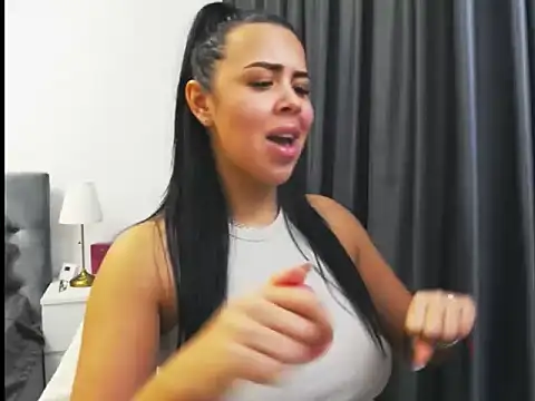 Snapshot of Casiana_ chatting on November 2025 10:52:01 PM Casiana online show from November 2025 10:52:01 PM