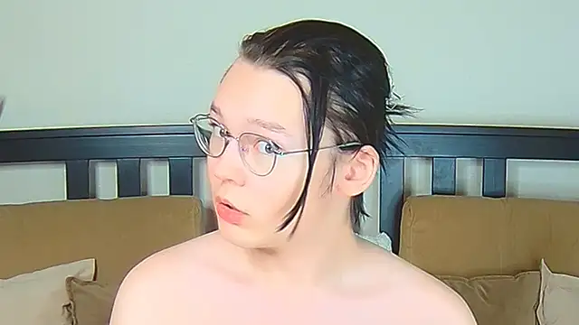 Snapshot of Derek_Carter chatting on October 2025 12:40:02 PM Derek Carter online show from October 2025 12:40:02 PM