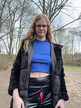 Snapshot of Bikergirl_97 chatting on March 2026 10:31:01 AM Bikergirl 97 online show from March 2026 10:31:01 AM