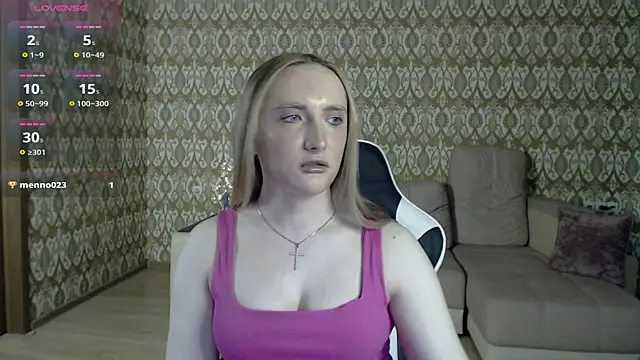 Vi Luxy online show from May 2026 02:06:02 AM