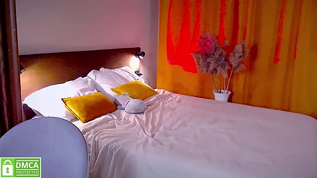 Snapshot of elza_rose chatting on September 2025 02:33:01 PM elza rose online show from September 2025 02:33:01 PM