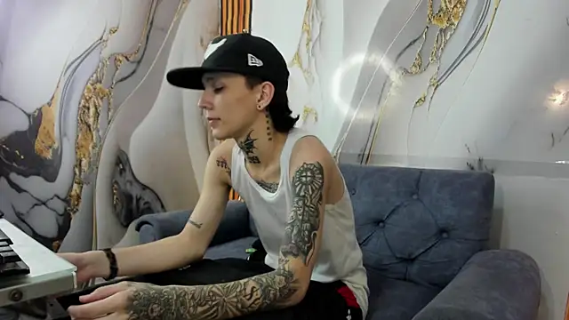 Snapshot of StraightBoy_Nick chatting on October 2025 12:58:01 AM StraightBoy Nick online show from October 2025 12:58:01 AM