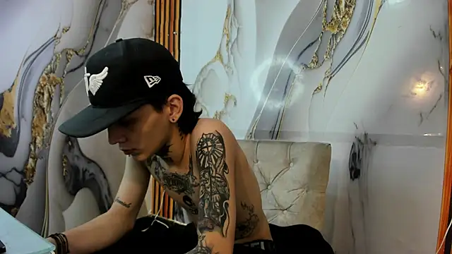 Snapshot of StraightBoy_Nick chatting on November 2025 03:16:02 AM StraightBoy Nick online show from November 2025 03:16:02 AM