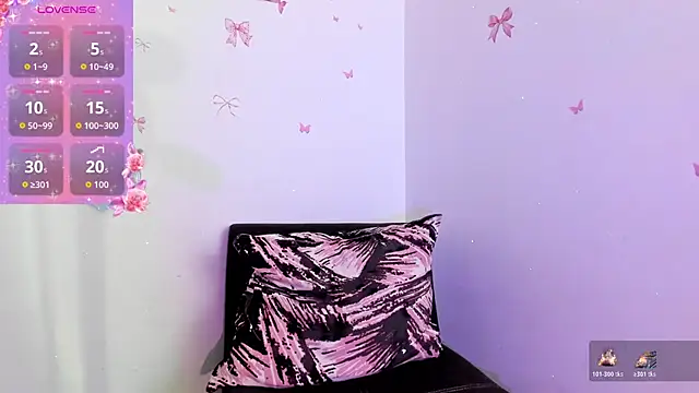 Snapshot of MarilynDupont chatting on December 2025 03:04:01 AM MarilynDupont online show from December 2025 03:04:01 AM