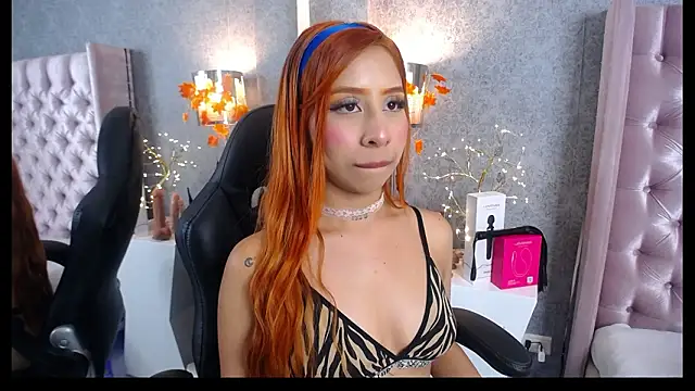 Snapshot of laila_stilwiills chatting on February 2026 05:24:01 AM laila stilwiills online show from February 2026 05:24:01 AM