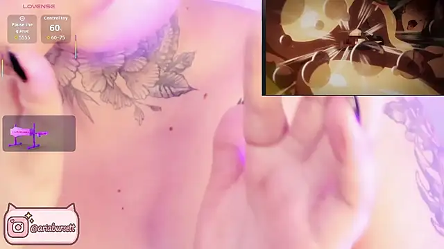 AriaBursett online show from October 2025 05:35:01 PM