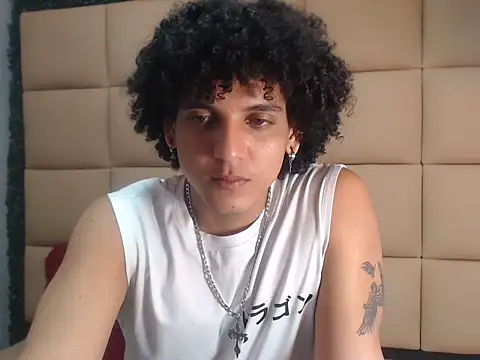 Xfire boy69 online show from October 2025 03:09:02 PM