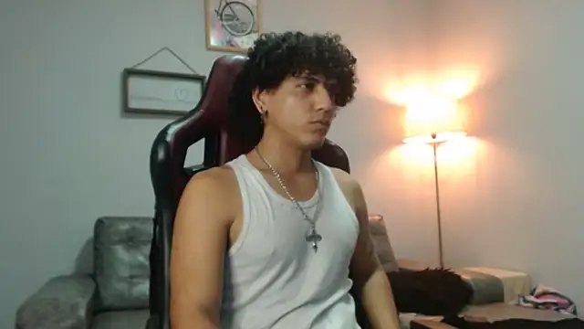 Xfire boy69 online show from October 2025 04:22:01 PM