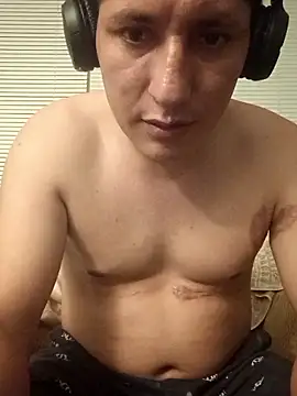 Snapshot of Zetaloco26 chatting on October 2025 02:43:02 AM Zetaloco26 online show from October 2025 02:43:02 AM