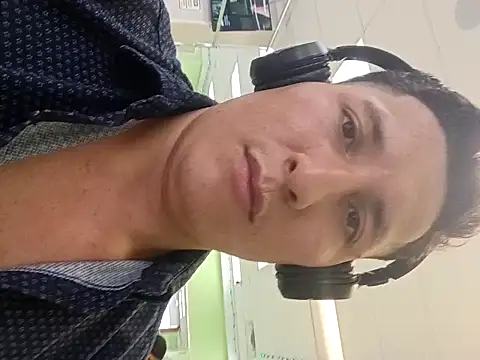 Snapshot of Zetaloco26 chatting on October 2025 09:26:02 PM Zetaloco26 online show from October 2025 09:26:02 PM