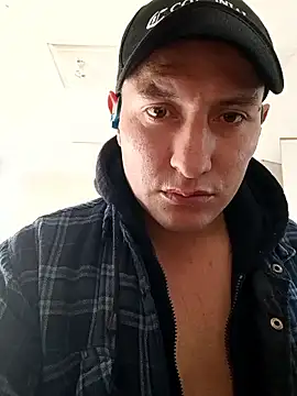 Snapshot of Zetaloco26 chatting on October 2025 04:25:02 PM Zetaloco26 online show from October 2025 04:25:02 PM