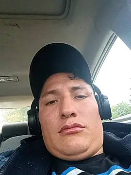 Snapshot of Zetaloco26 chatting on October 2025 08:58:01 PM Zetaloco26 online show from October 2025 08:58:01 PM