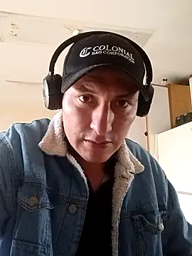 Snapshot of Zetaloco26 chatting on November 2025 07:49:02 PM Zetaloco26 online show from November 2025 07:49:02 PM