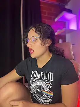 Snapshot of Dannaa_Lovs chatting on October 2025 05:47:01 PM Dannaa Lovs online show from October 2025 05:47:01 PM