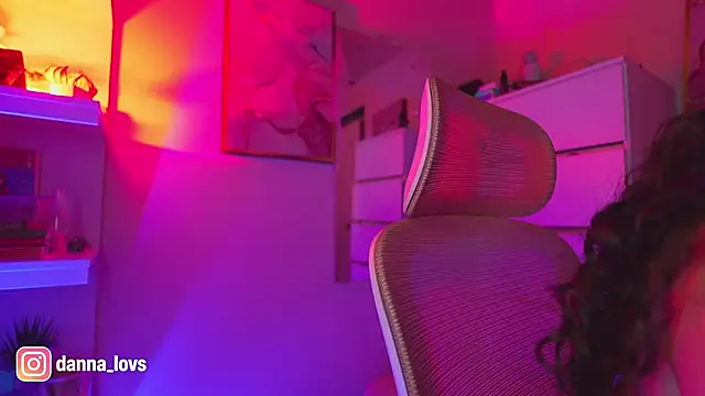 Snapshot of Dannaa_Lovs chatting on November 2025 06:30:02 PM Dannaa Lovs online show from November 2025 06:30:02 PM