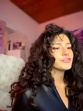 Dannaa Lovs online show from April 2026 10:28:02 AM