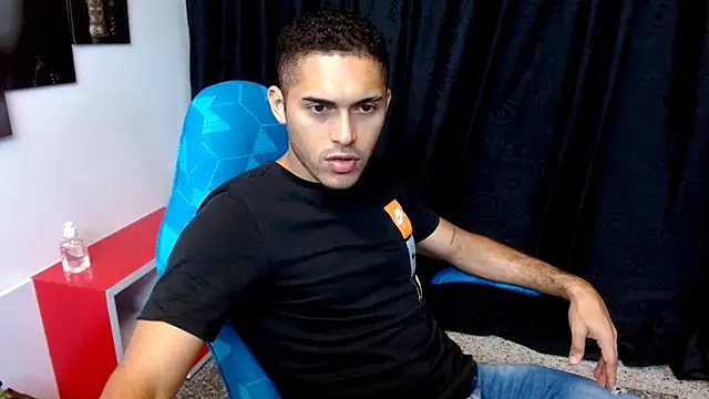 Snapshot of Derek_Storm_ chatting on December 2025 12:56:02 PM Derek Storm online show from December 2025 12:56:02 PM