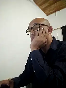 Snapshot of jorge406 chatting on October 2025 09:43:02 AM jorge406 online show from October 2025 09:43:02 AM