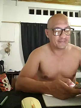 Snapshot of jorge406 chatting on October 2025 02:04:02 AM jorge406 online show from October 2025 02:04:02 AM