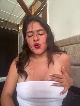 EmilyNoir1 online show from June 2026 08:08:02 PM
