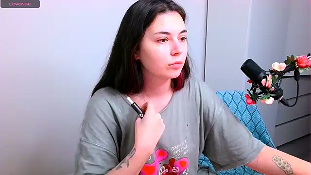 Snapshot of peachyness chatting on November 2025 09:41:02 PM peachyness online show from November 2025 09:41:02 PM