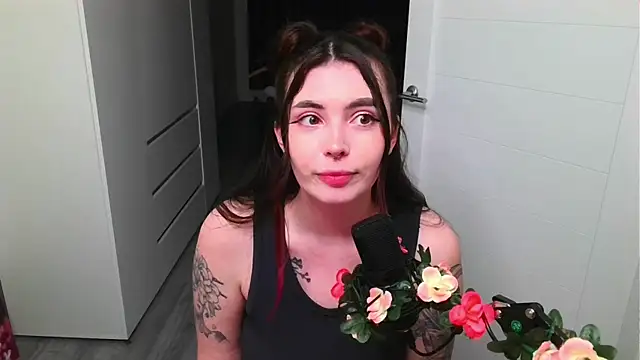peachyness online show from May 2026 07:51:02 PM