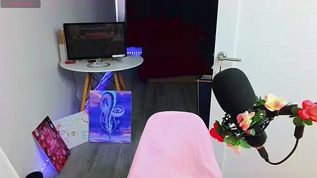 peachyness online show from June 2026 01:37:01 PM