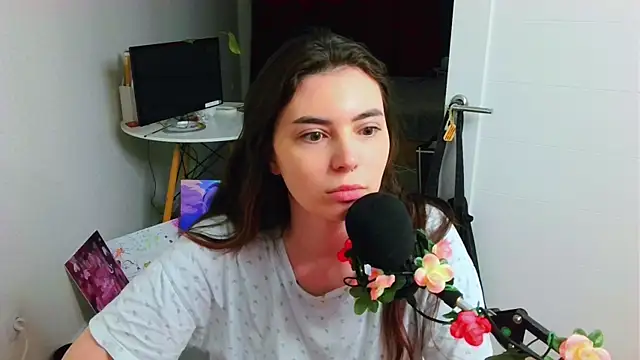 peachyness online show from June 2026 10:44:01 PM