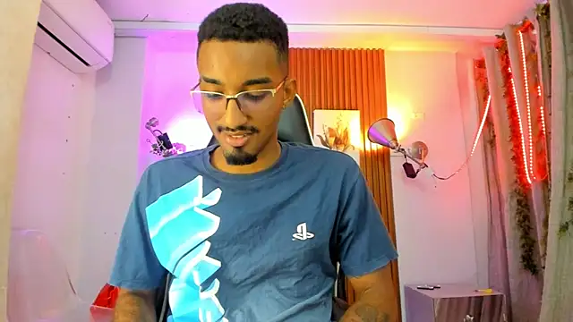 Darwin mayo online show from October 2025 05:43:02 PM