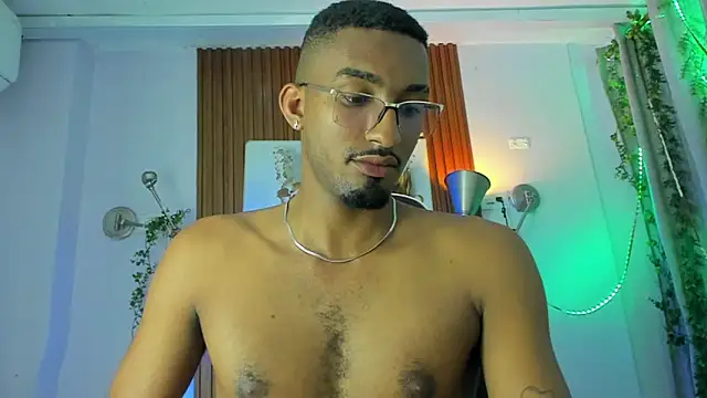 Snapshot of Darwin_mayo chatting on February 2026 05:31:01 PM Darwin mayo online show from February 2026 05:31:01 PM