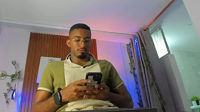 Snapshot of Darwin_mayo chatting on February 2026 05:35:02 PM Darwin mayo online show from February 2026 05:35:02 PM