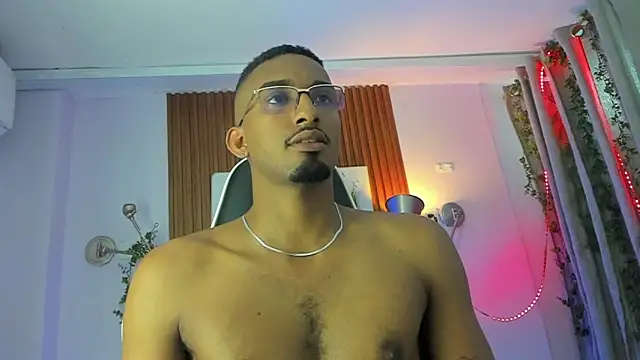 Snapshot of Darwin_mayo chatting on February 2026 05:36:02 PM Darwin mayo online show from February 2026 05:36:02 PM