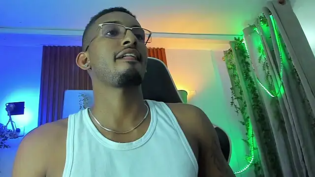 Snapshot of Darwin_mayo chatting on March 2026 05:30:01 PM Darwin mayo online show from March 2026 05:30:01 PM