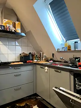 Snapshot of SweetTeenGirl chatting on September 2025 06:50:02 AM SweetTeenGirl online show from September 2025 06:50:02 AM