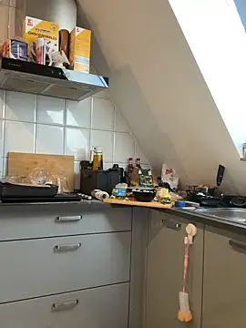 Snapshot of SweetTeenGirl chatting on September 2025 10:31:02 AM SweetTeenGirl online show from September 2025 10:31:02 AM