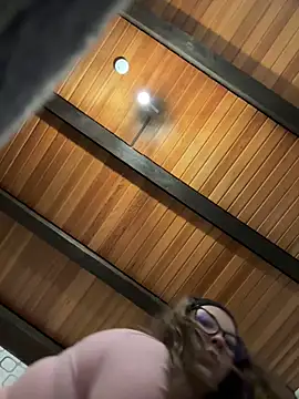 Snapshot of SweetTeenGirl chatting on November 2025 07:59:02 PM SweetTeenGirl online show from November 2025 07:59:02 PM