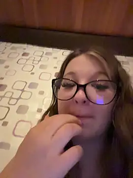 Snapshot of SweetTeenGirl chatting on November 2025 08:42:01 PM SweetTeenGirl online show from November 2025 08:42:01 PM