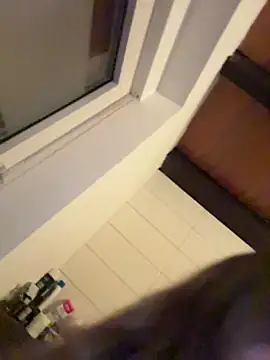 Snapshot of SweetTeenGirl chatting on November 2025 03:01:02 PM SweetTeenGirl online show from November 2025 03:01:02 PM