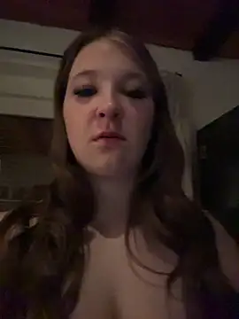 Snapshot of SweetTeenGirl chatting on December 2025 05:26:01 AM SweetTeenGirl online show from December 2025 05:26:01 AM