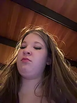 Snapshot of SweetTeenGirl chatting on December 2025 04:40:01 AM SweetTeenGirl online show from December 2025 04:40:01 AM