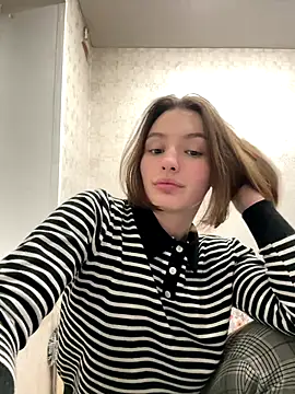 ZariaFlame online show from October 2025 09:54:02 PM