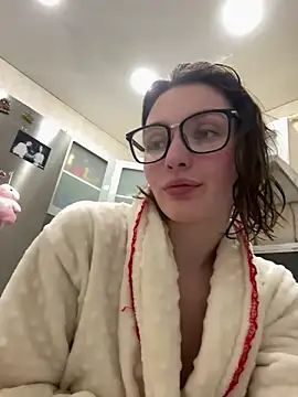 Snapshot of ZariaFlame chatting on February 2026 10:39:01 PM ZariaFlame online show from February 2026 10:39:01 PM