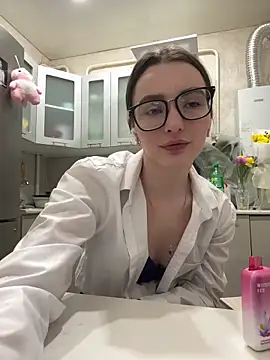 Snapshot of ZariaFlame chatting on March 2026 10:35:02 PM ZariaFlame online show from March 2026 10:35:02 PM