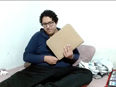 Snapshot of MeisanPaul chatting on October 2025 05:59:01 AM MeisanPaul online show from October 2025 05:59:01 AM