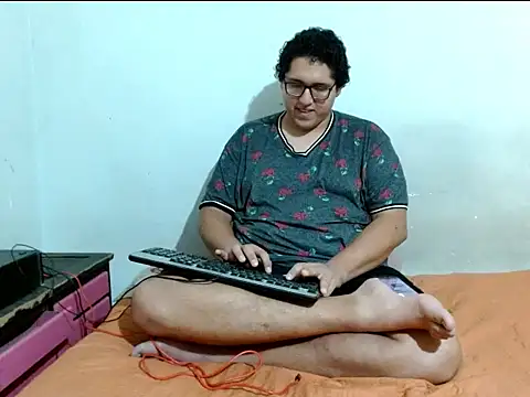 Snapshot of MeisanPaul chatting on October 2025 02:37:02 AM MeisanPaul online show from October 2025 02:37:02 AM