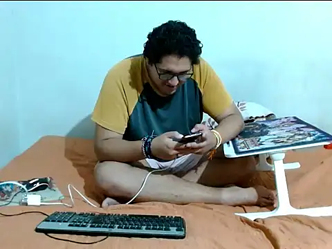 Snapshot of MeisanPaul chatting on November 2025 01:38:01 AM MeisanPaul online show from November 2025 01:38:01 AM