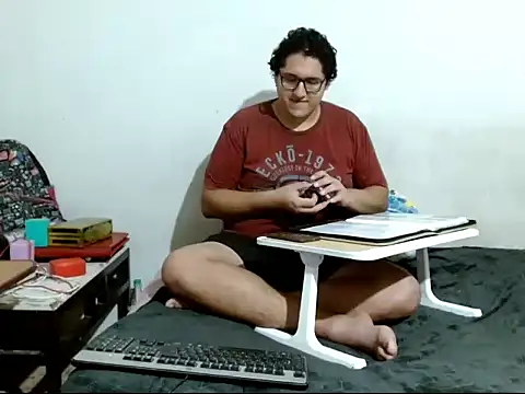 Snapshot of MeisanPaul chatting on December 2025 12:31:02 AM MeisanPaul online show from December 2025 12:31:02 AM