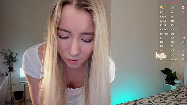 DanaCandy online show from November 2025 10:34:02 PM