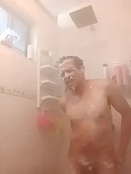 GIOLOKOARRE online show from September 2025 05:35:01 PM